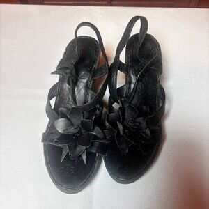 Born Black Leather Floral Wedge Sandals | Size 9 | Style W32200